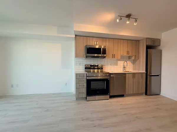 1010 Sandy Beach RD #306, Pickering, ON L1W 3V9