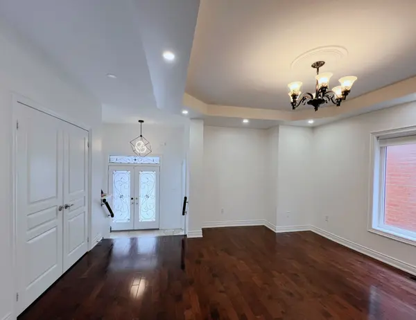 49 Portelli CRES, Ajax, ON L1Z 0C4