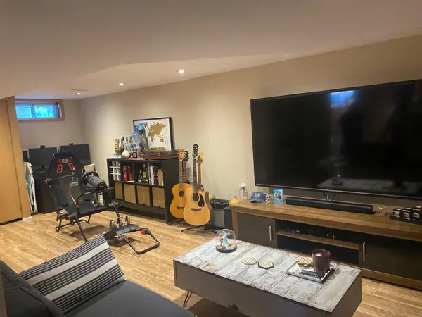 46 Merritt RD, Toronto E03, ON M4B 3K5