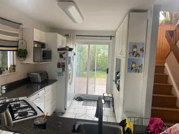 46 Merritt RD, Toronto E03, ON M4B 3K5