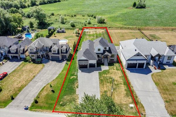 147 Lake DR E, Georgina, ON L4P 0S7