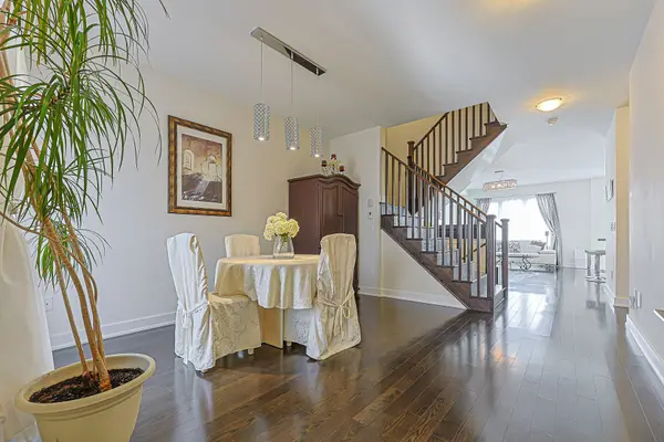 25 Helliwell CRES, Richmond Hill, ON L4E 1C7