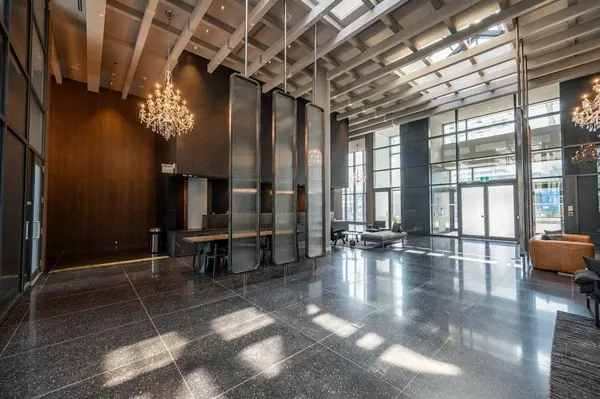 28 Interchange WAY #2710, Vaughan, ON L4K 0P8