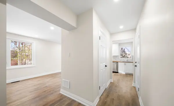 36 Wilson CT, Barrie, ON L4N 5K8