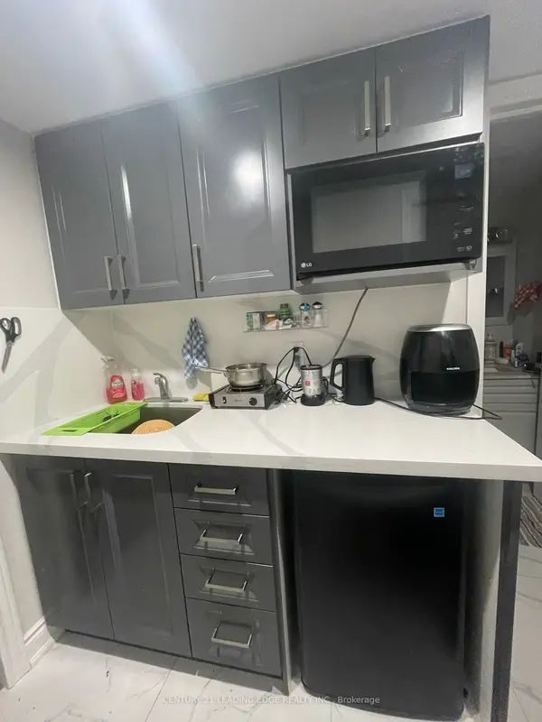 314 Grove ST E #Side, Barrie, ON L4M 5J3