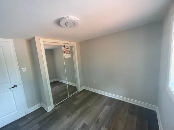 314 Grove ST E #Side, Barrie, ON L4M 5J3