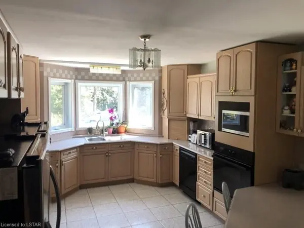 810 LAFOREST RD, Timmins, ON P4P 7C7