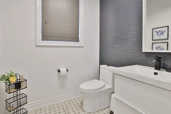 491 Threshing Mill BLVD, Oakville, ON L6H 7H5