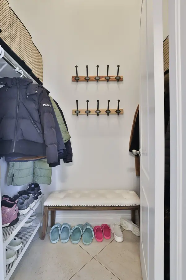 491 Threshing Mill BLVD, Oakville, ON L6H 7H5