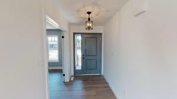 22 Postma CRES, North Middlesex, ON N0M 1A0