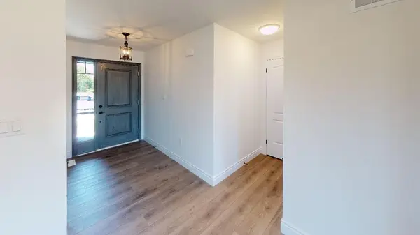 22 Postma CRES, North Middlesex, ON N0M 1A0