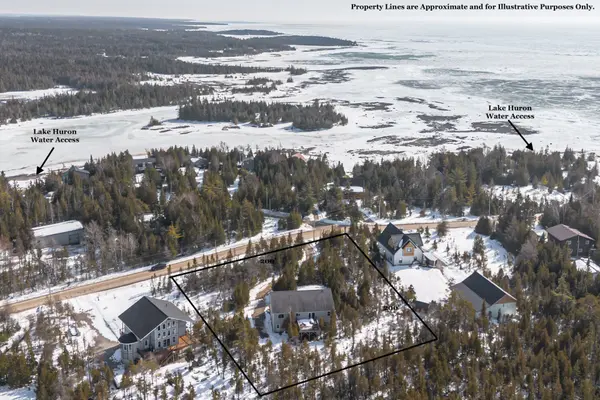 62 McIvor DR, Northern Bruce Peninsula, ON N0H 1Z0