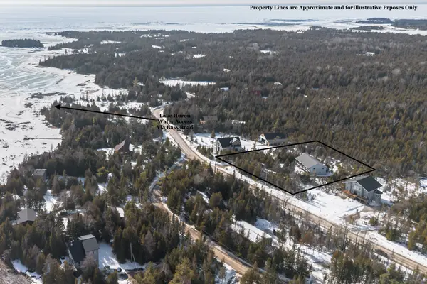 62 McIvor DR, Northern Bruce Peninsula, ON N0H 1Z0