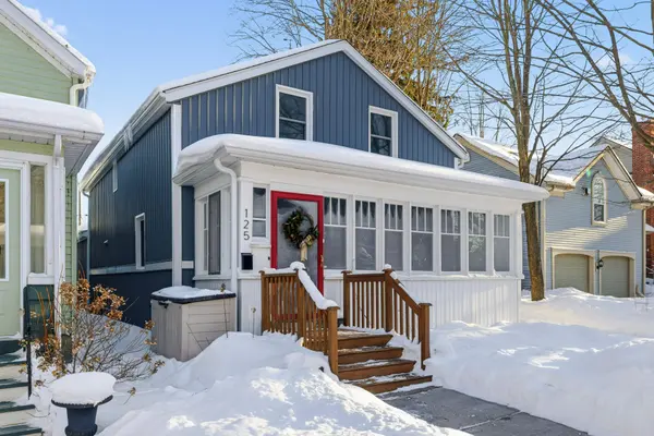 125 Pine ST, Gananoque, ON K7G 1C6