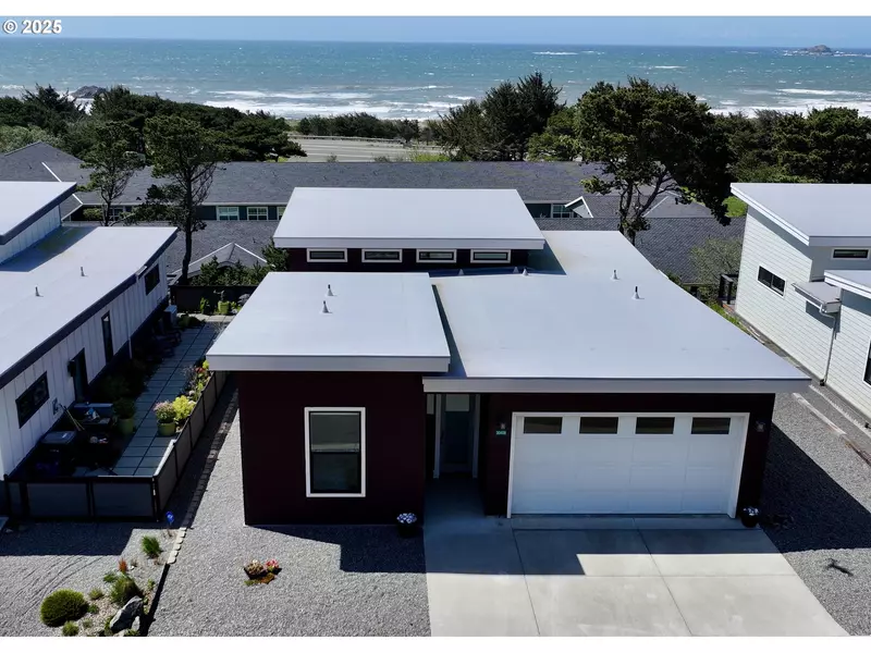 30408 SAWYER WAY, Gold Beach, OR 97444