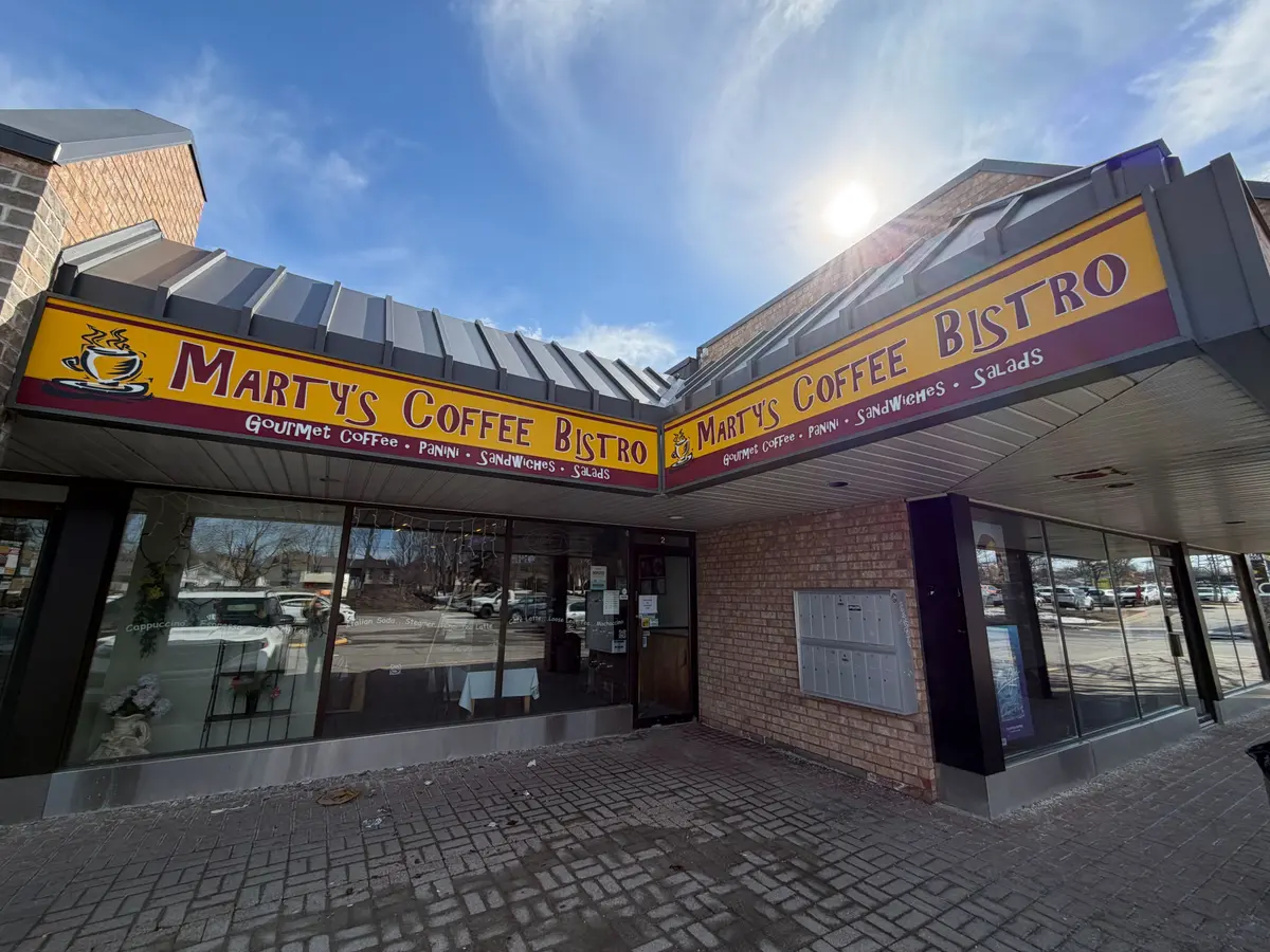 221 Cundles RD E #UNIT 2, Barrie, ON L4N 4Y2