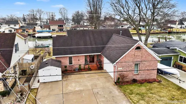 7277 Cardinal ST, Clay Township, MI 48001