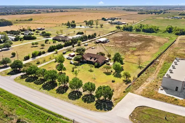 712 E Cook Street, Josephine, TX 75189