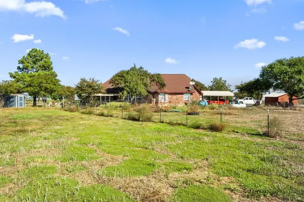 712 E Cook Street, Josephine, TX 75189