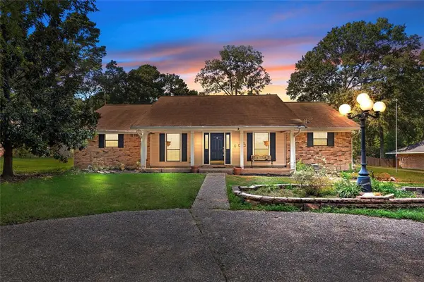 9803 Chase Island Drive, Shreveport, LA 71118