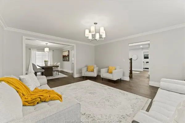 359 ELMGROVE Drive, Lakeshore, ON N8N 4H1