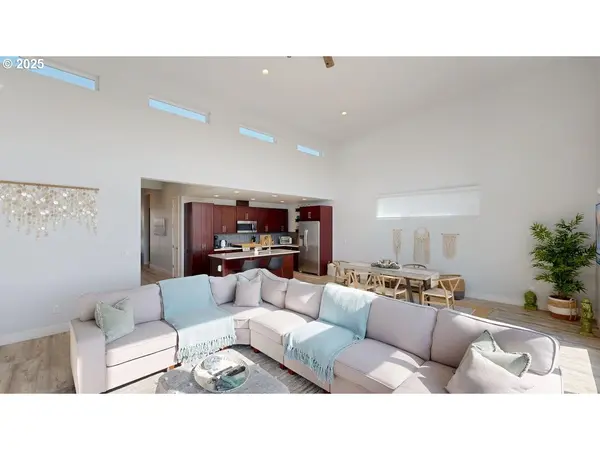 30408 SAWYER WAY, Gold Beach, OR 97444