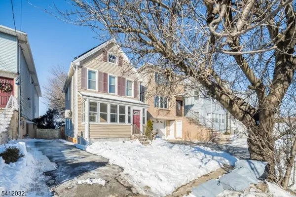 529 Maple Ave, Elizabeth City, NJ 07202