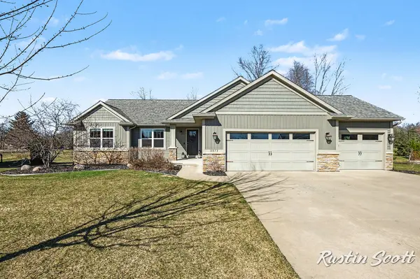 5573 Stanton Woods DR, Blendon Twp, MI 49426