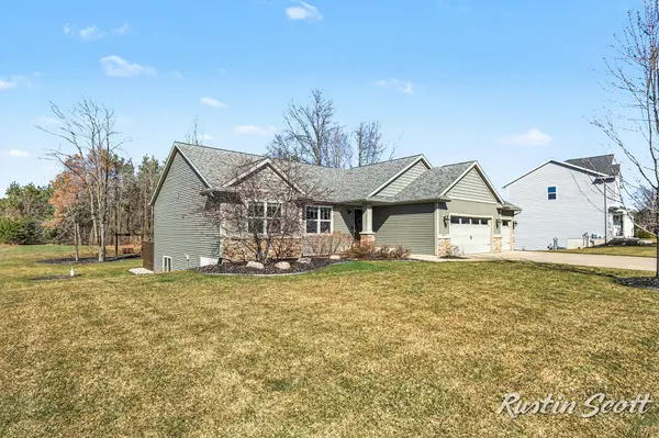 5573 Stanton Woods DR, Blendon Twp, MI 49426