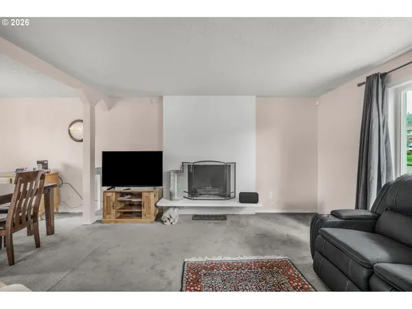 1829 SW 17TH ST, Gresham, OR 97080