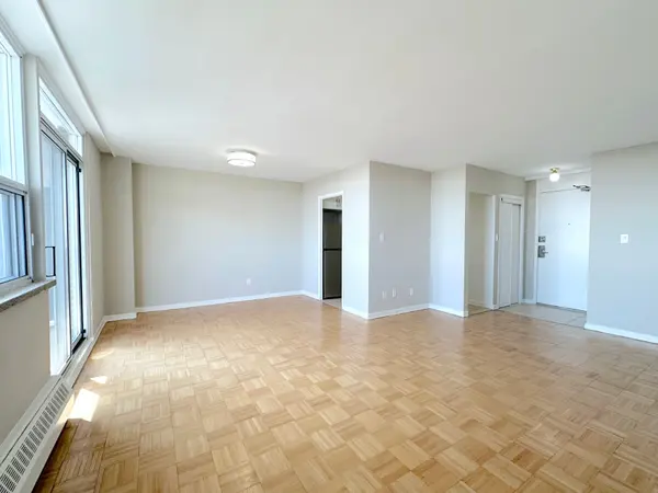 26 Carluke CRES #1008, Toronto C12, ON M2L 2J2