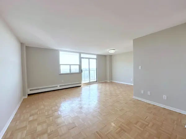 26 Carluke CRES #1008, Toronto C12, ON M2L 2J2