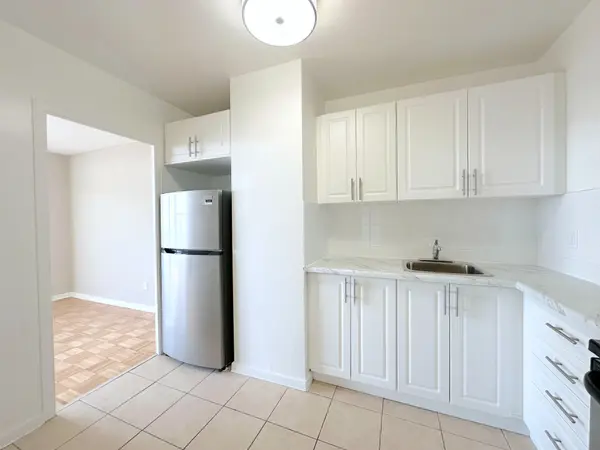 26 Carluke CRES #1008, Toronto C12, ON M2L 2J2