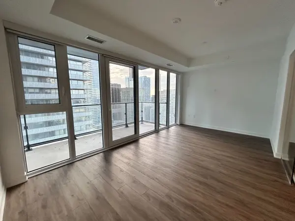 634 Church ST W #3802, Toronto C08, ON M4Y 2G3