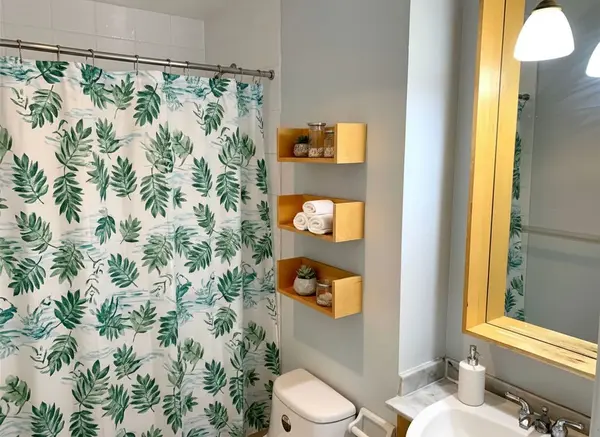 60 Byng AVE #409, Toronto C14, ON M2N 4K3