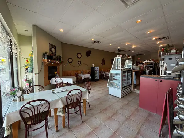 221 Cundles RD E #UNIT 2, Barrie, ON L4N 4Y2