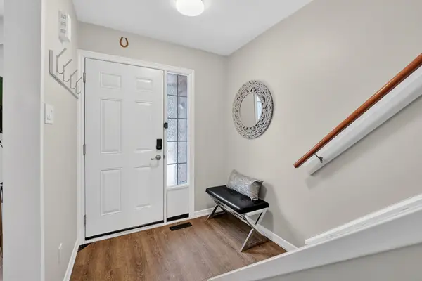 567 Guelph Line #7, Burlington, ON L7R 3M5