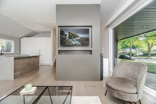 5011 Spruce AVE, Burlington, ON L7L 1M6