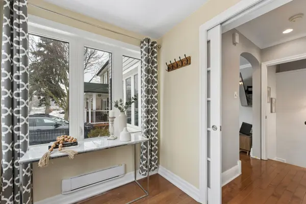 71 English ST, Brampton, ON L6X 1L5