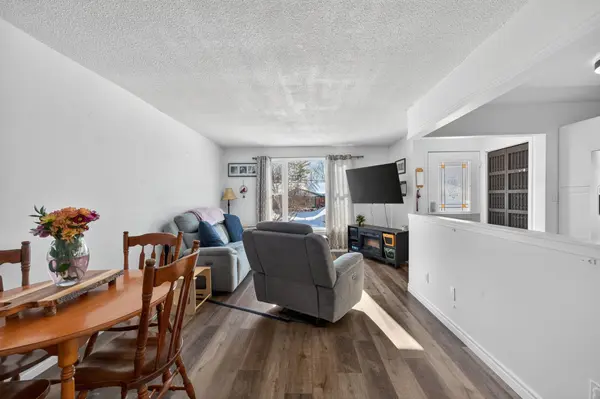 104 Purdy RD, Loyalist, ON K0H 1G0