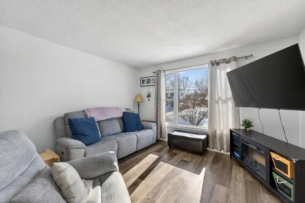 104 Purdy RD, Loyalist, ON K0H 1G0