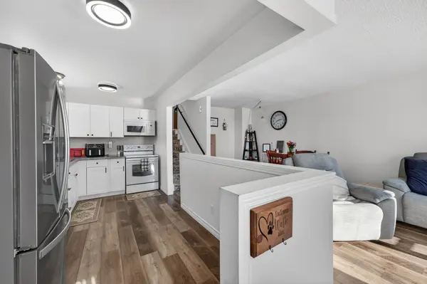 104 Purdy RD, Loyalist, ON K0H 1G0