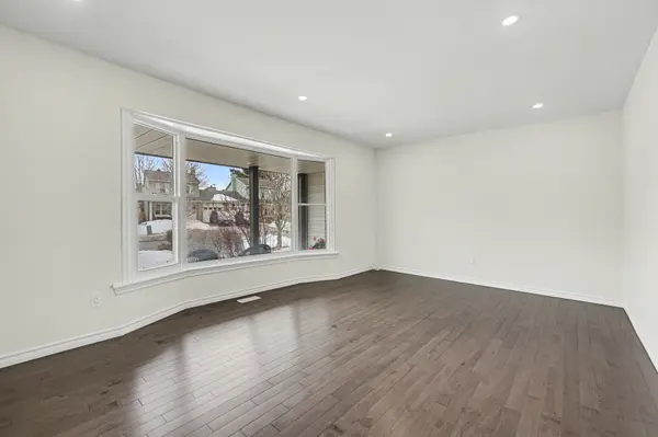 883 Lawnsberry DR, Orleans - Cumberland And Area, ON K1E 1Y2