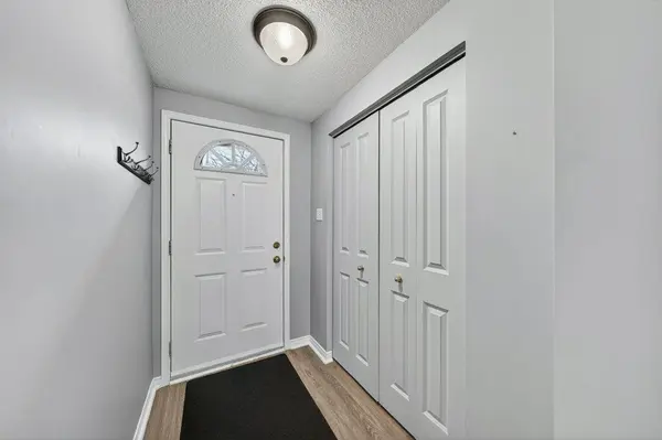 66 Rodgers RD #37, Guelph, ON N1G 4Y5