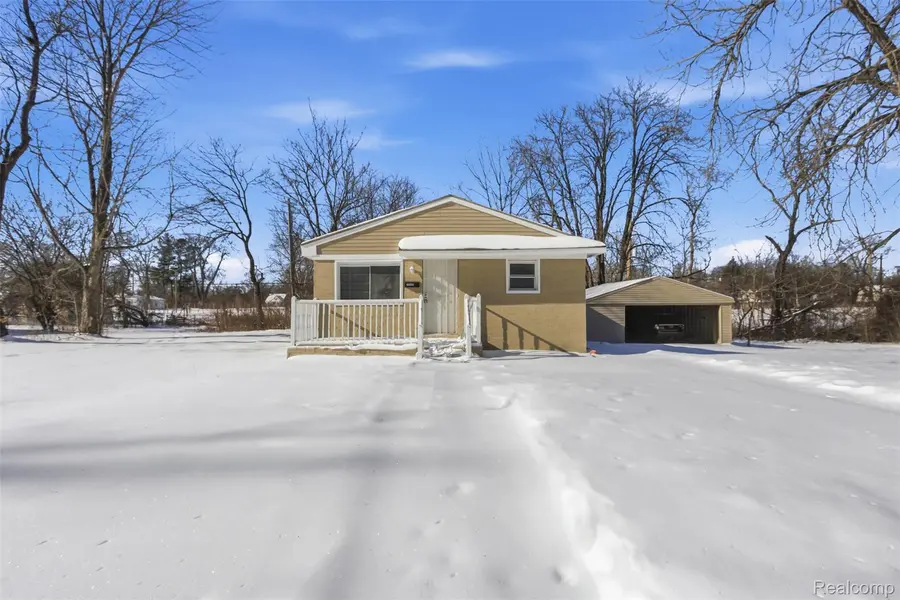 15465 Trinity ST, Detroit, MI 48223