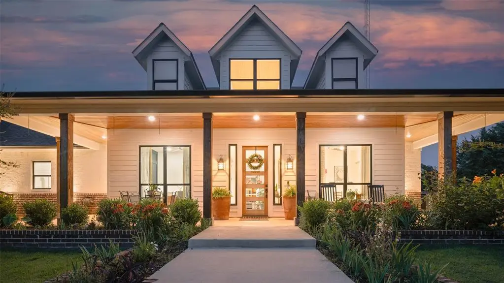 5919 Ranch Estates Road, Aubrey, TX 76227