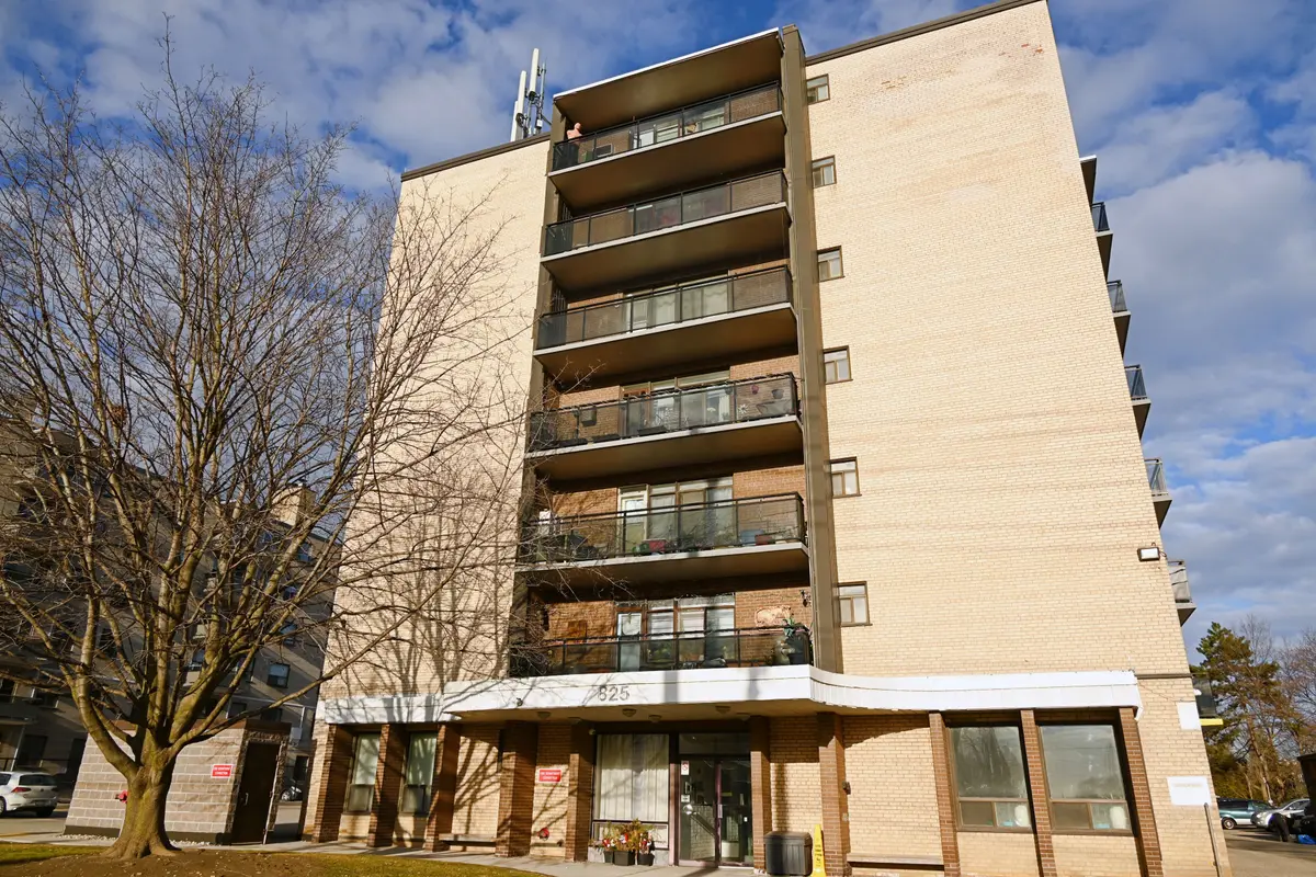 825 Kennedy RD #201, Toronto E04, ON M1K 2E6