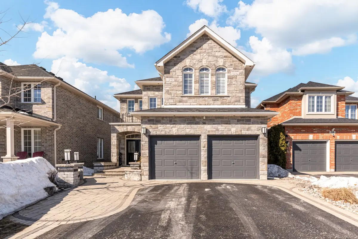36 Auburn CT, Barrie, ON L4N 6G9