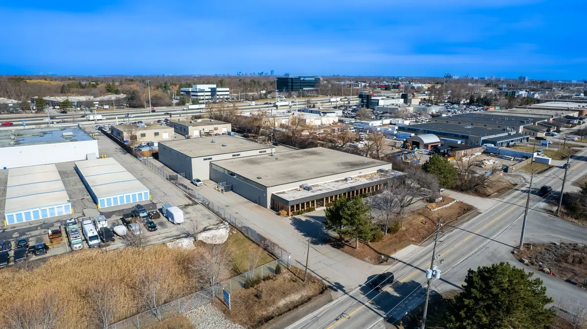 475 Wyecroft RD, Oakville, ON L6K 2H2