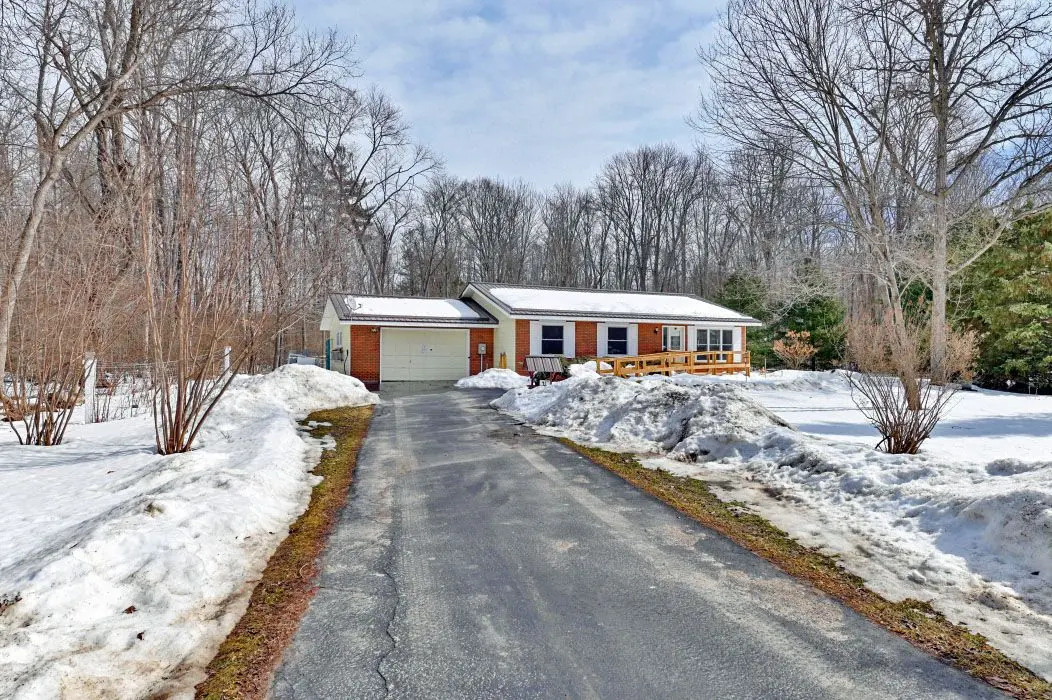 97 McCrea CT, Tweed, ON K0K 3J0